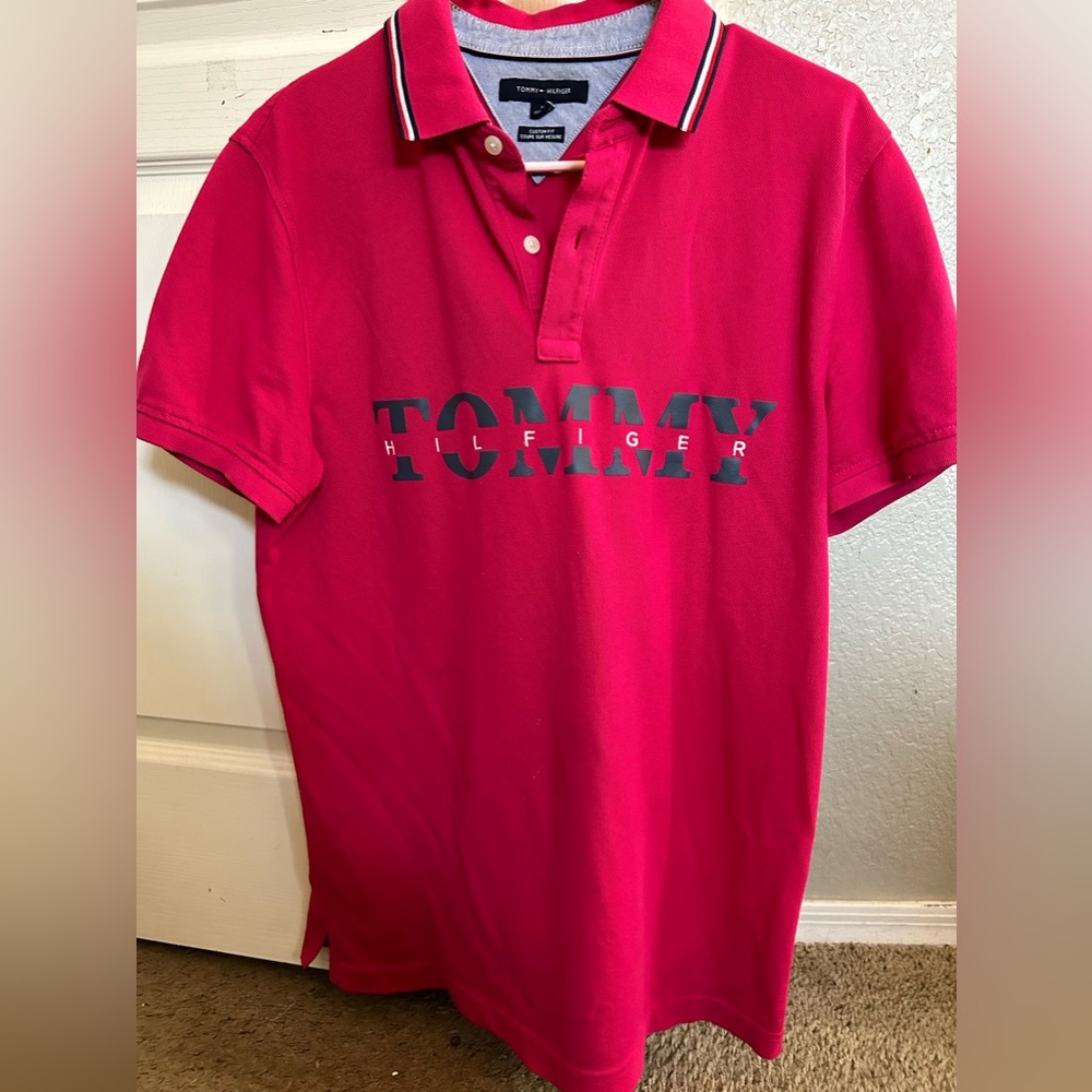 Hot pinky Tommy polo
